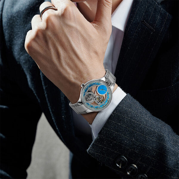 Dual movement automatic watch